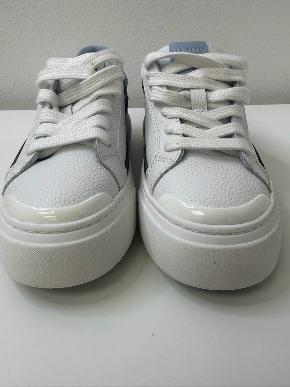 Size 9 Ted Baker London Adison Sneakers STILL ON WEBSITE - Picture 3 of 5